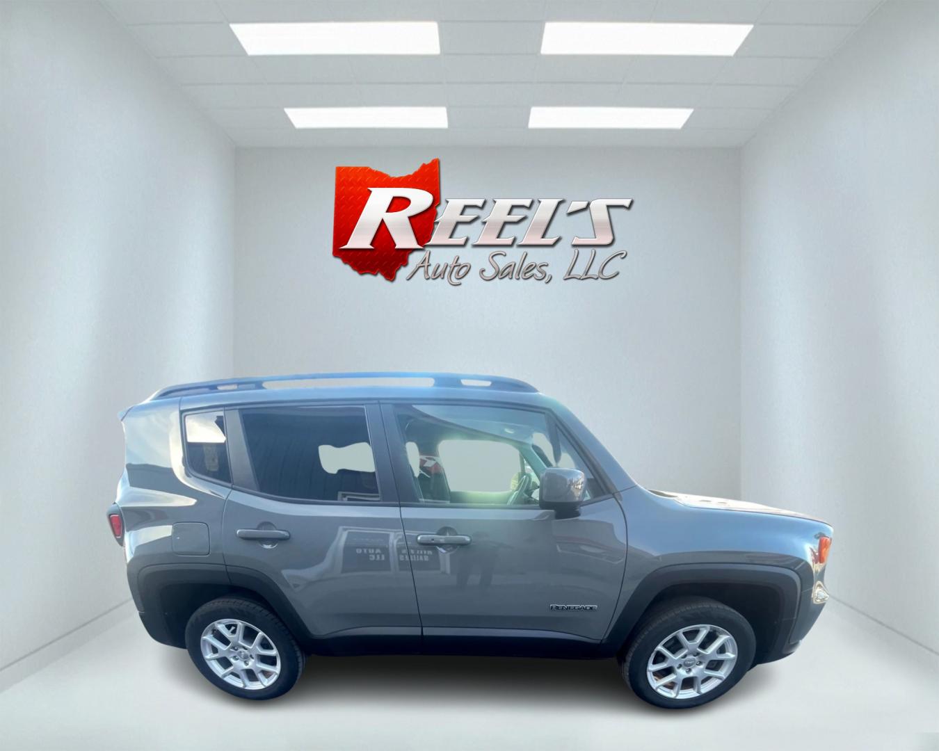 2020 Gray /Black Jeep Renegade Latitude 4WD (ZACNJBBB7LP) with an 2.4L I4 DOHC 16V engine, 9A transmission, located at 11115 Chardon Rd. , Chardon, OH, 44024, (440) 214-9705, 41.580246, -81.241943 - Photo#6